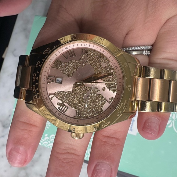 Michael Kors world map watch - Picture 6 of 7